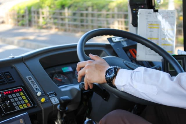 バス運転手 やめとけ